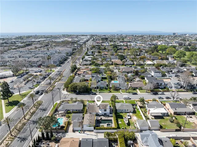 492 Magnolia Street, Costa Mesa, California 92627