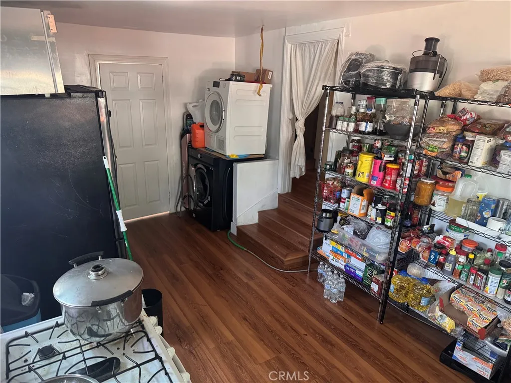 158 S Hoover Street, Los Angeles, California 90004 home-pic-17