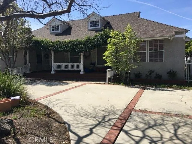 5827 Corbin Avenue, Tarzana, California 91356, 3 Bedrooms Bedrooms, ,2 BathroomsBathrooms,Residential,For Sale,Corbin,SR25141858