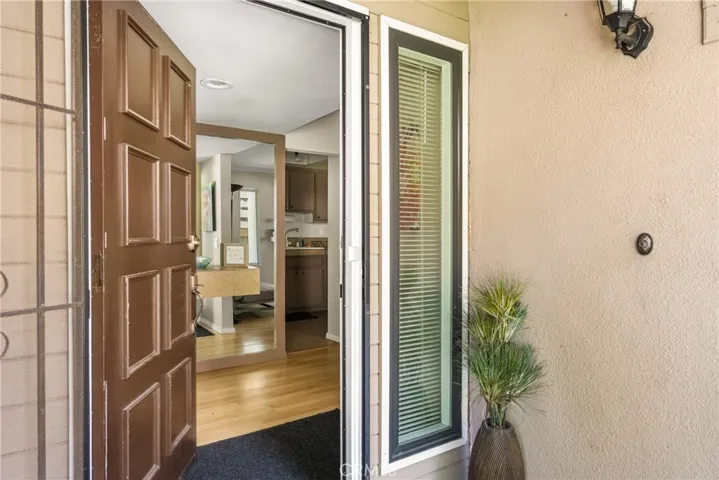 400 Brighton Springs, Costa Mesa, California 92627