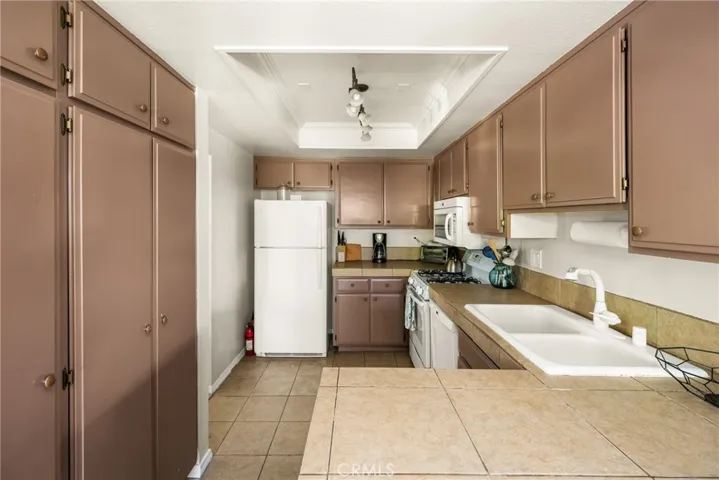 400 Brighton Springs, Costa Mesa, California 92627