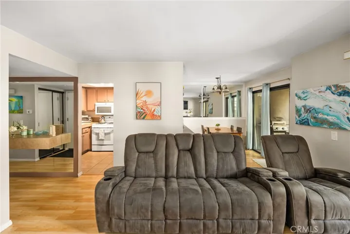 400 Brighton Springs, Costa Mesa, California 92627