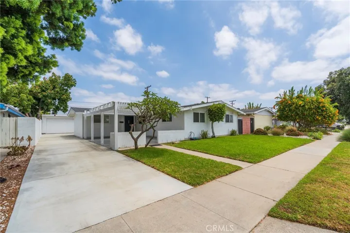 1925 W Beacon Avenue, Anaheim, California 92804