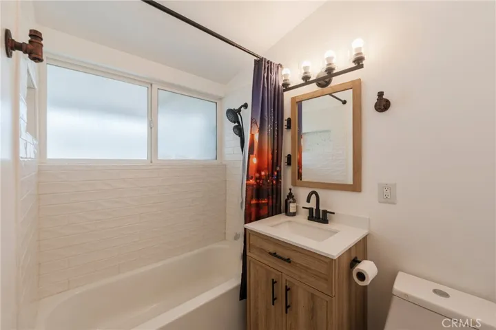 1925 W Beacon Avenue, Anaheim, California 92804