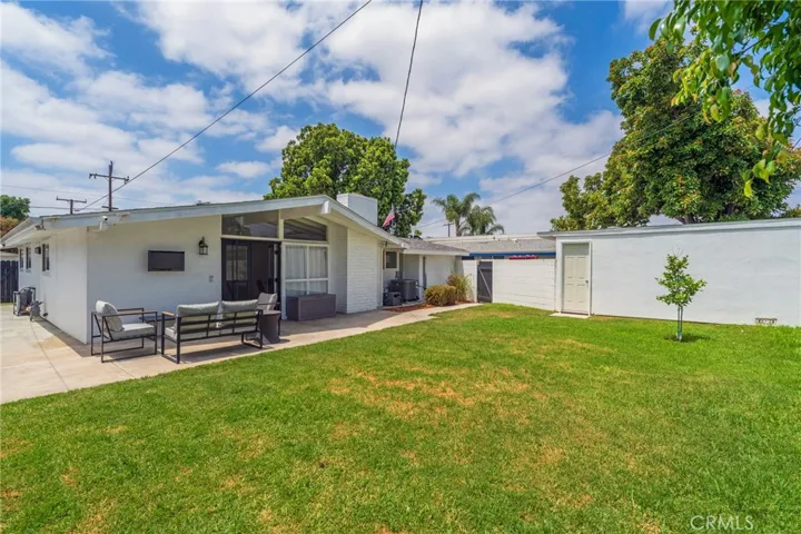 1925 W Beacon Avenue, Anaheim, California 92804