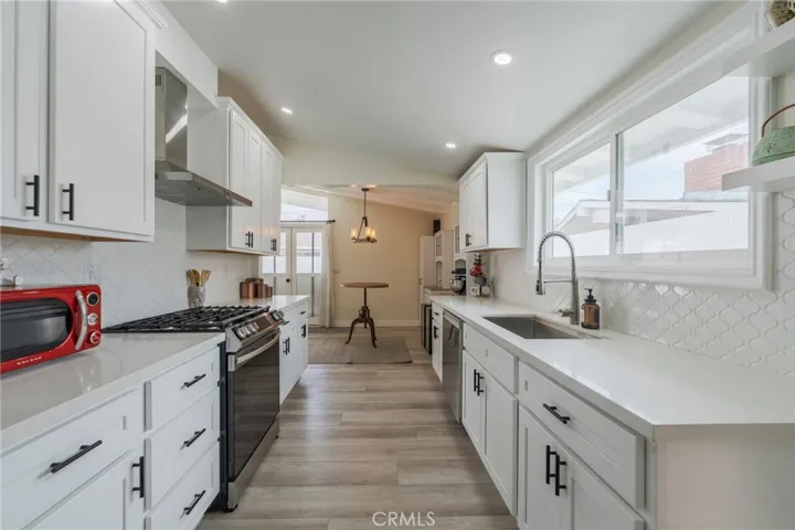 1925 W Beacon Avenue, Anaheim, California 92804
