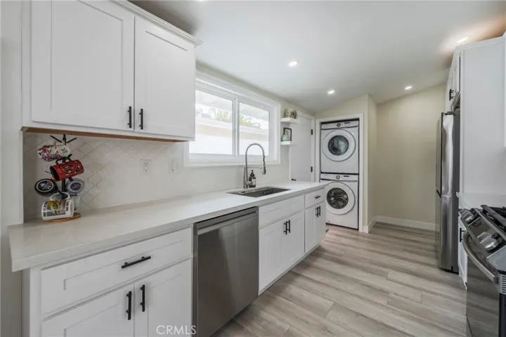 1925 W Beacon Avenue, Anaheim, California 92804