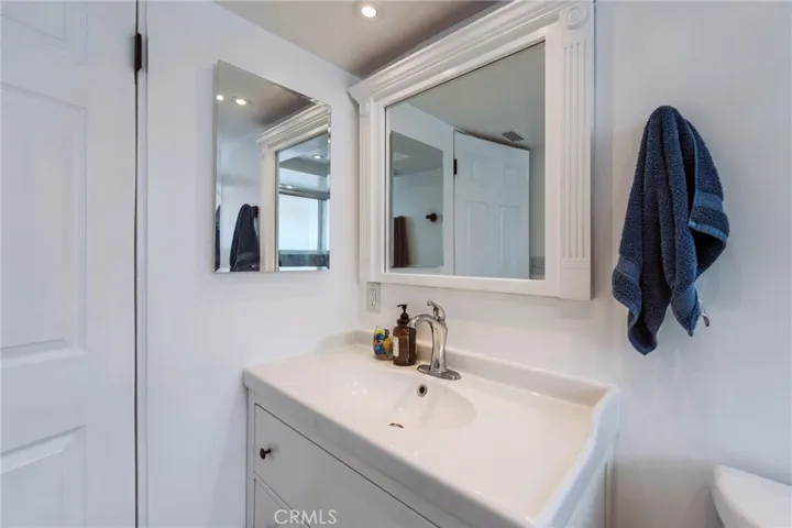 1925 W Beacon Avenue, Anaheim, California 92804