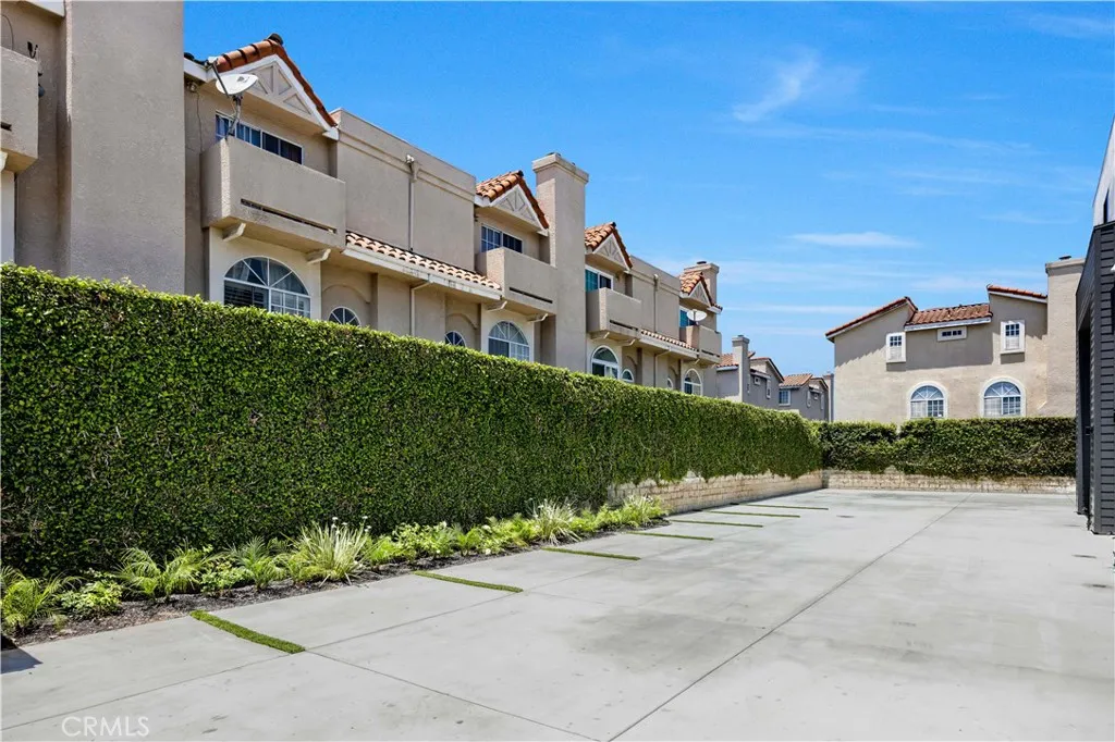 1715 W 149th Street E, Gardena, California 90247 home-pic-31