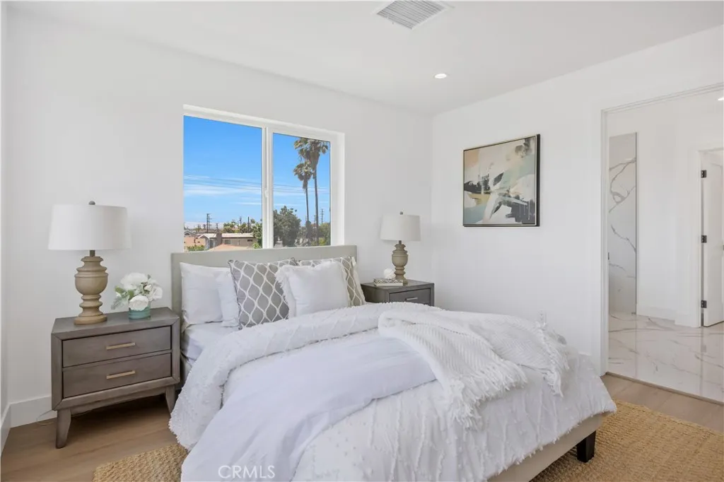1715 W 149th Street E, Gardena, California 90247 home-pic-12