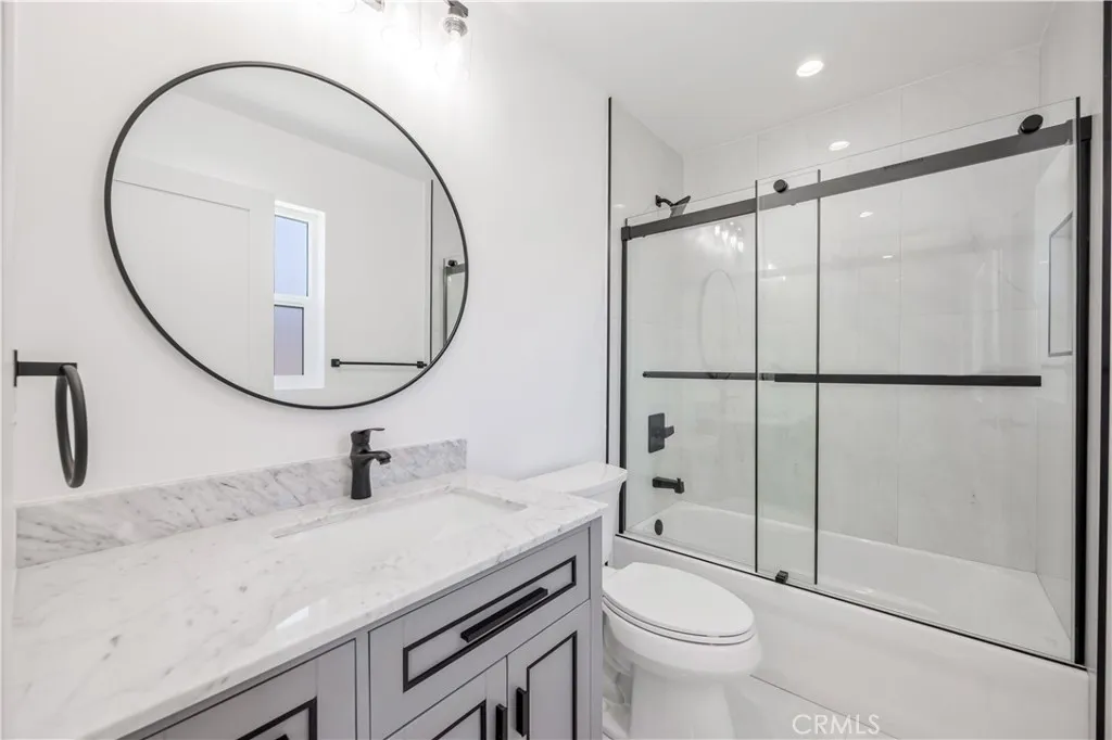 1715 W 149th Street B, Gardena, California 90247 home-pic-17