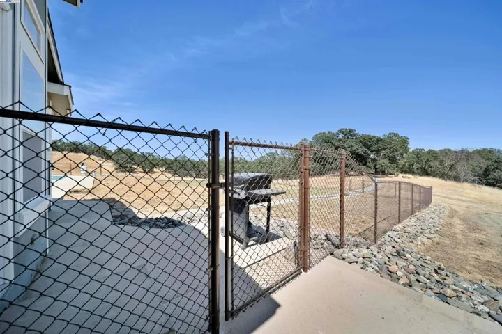 14125 Black Mountain, Red Bluff, California 96080
