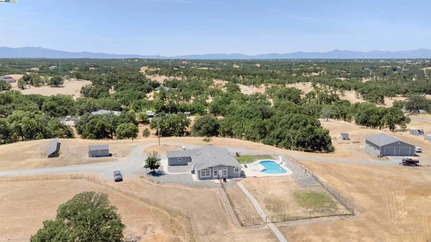 14125 Black Mountain, Red Bluff, California 96080