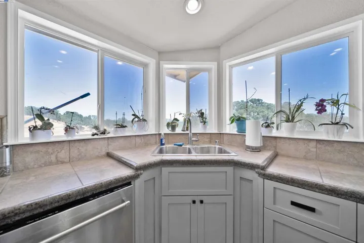 14125 Black Mountain, Red Bluff, California 96080