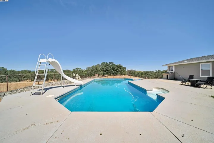 14125 Black Mountain, Red Bluff, California 96080