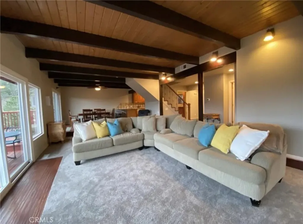 27547 Alpen Drive, Lake Arrowhead, California 92352 home-pic-3