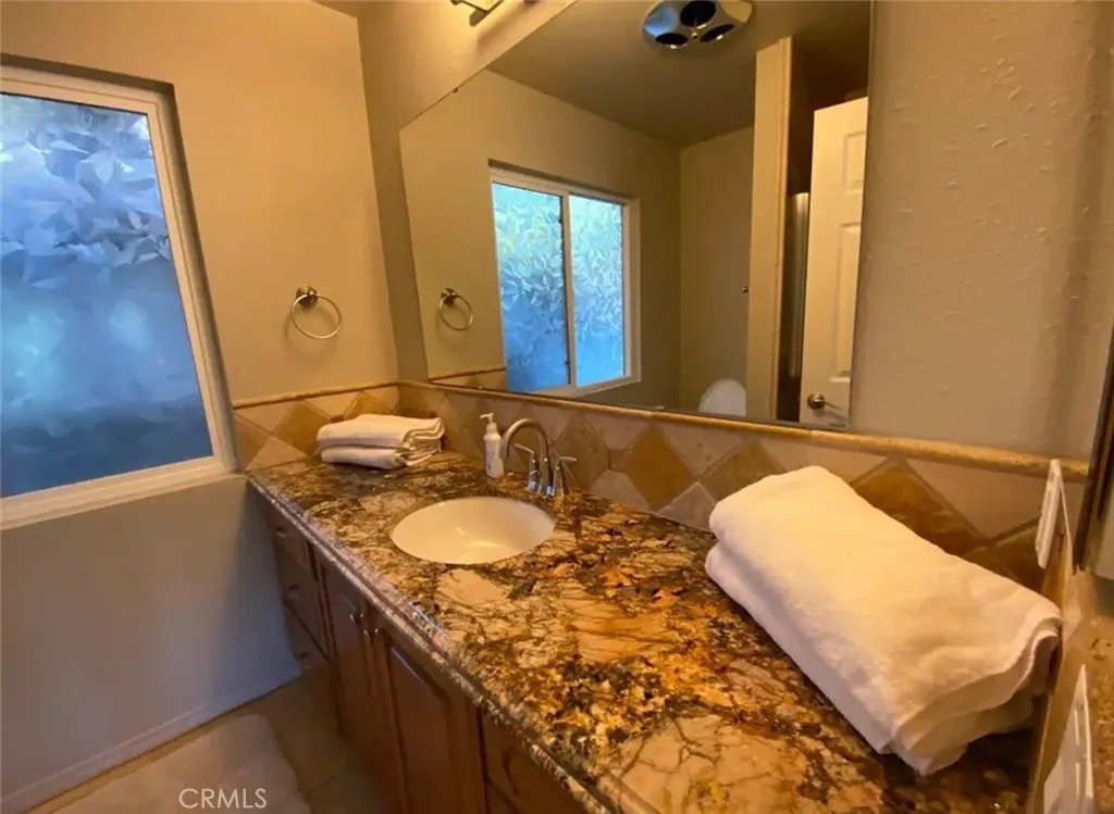 27547 Alpen Drive, Lake Arrowhead, California 92352 home-pic-12