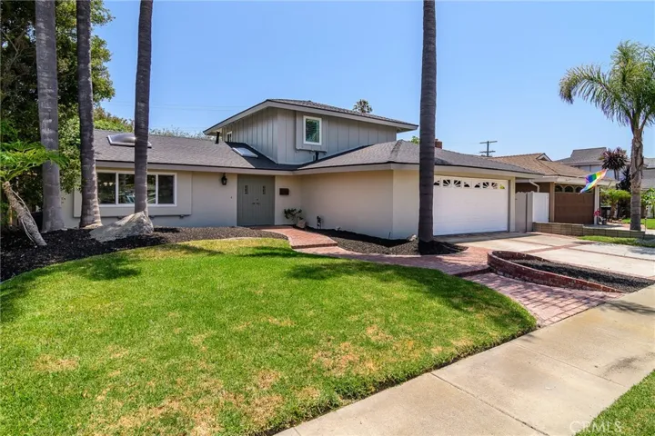 8042 Driftwood Drive, Huntington Beach, California 92646