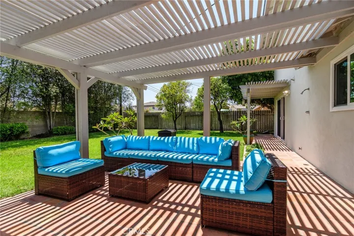 8042 Driftwood Drive, Huntington Beach, California 92646