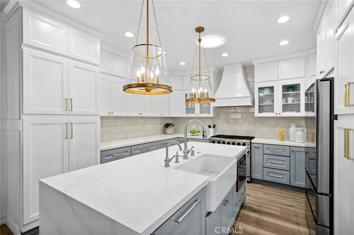 362 Vista Madera, Newport Beach, California 92660