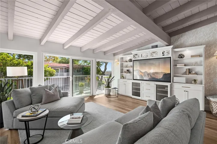 362 Vista Madera, Newport Beach, California 92660