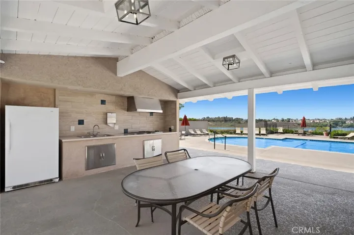 362 Vista Madera, Newport Beach, California 92660