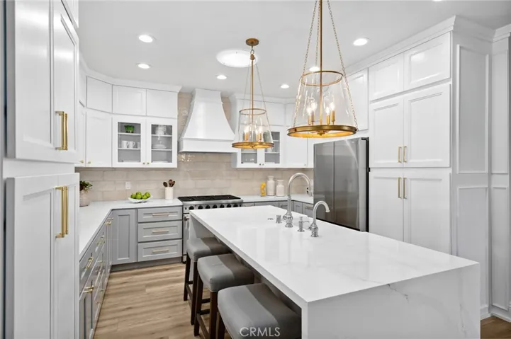 362 Vista Madera, Newport Beach, California 92660
