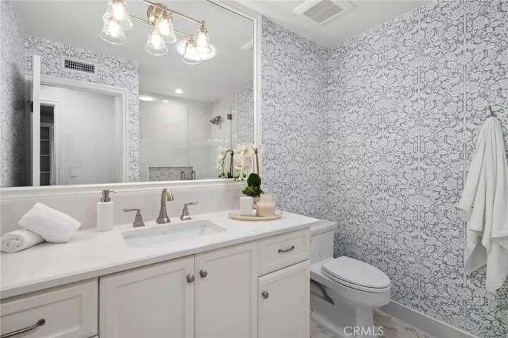 362 Vista Madera, Newport Beach, California 92660