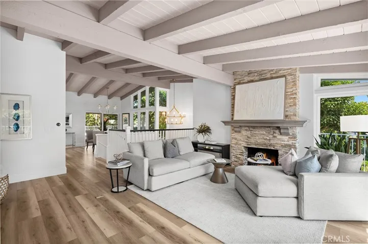 362 Vista Madera, Newport Beach, California 92660