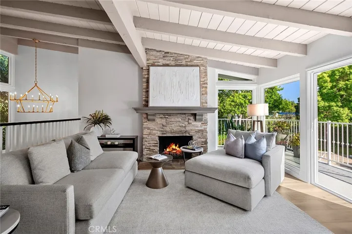 362 Vista Madera, Newport Beach, California 92660