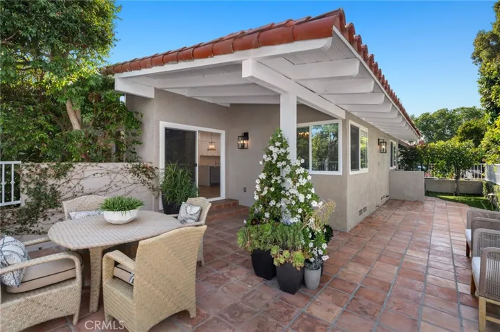 362 Vista Madera, Newport Beach, California 92660