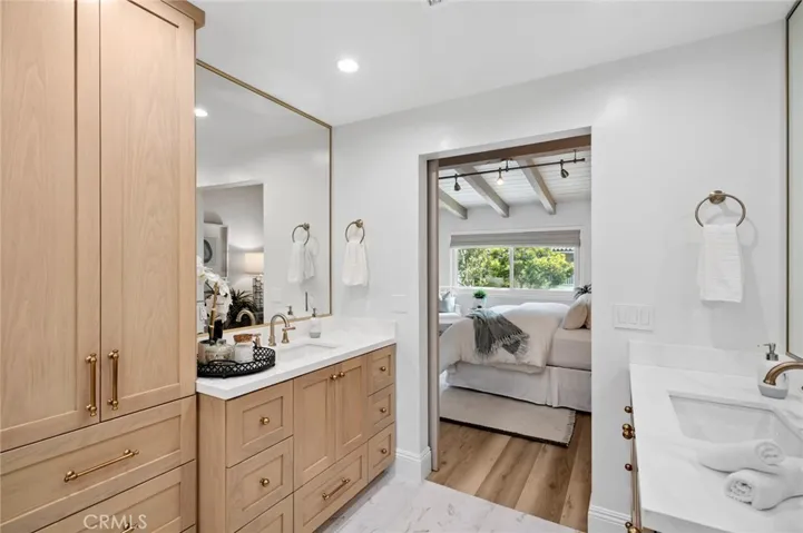 362 Vista Madera, Newport Beach, California 92660