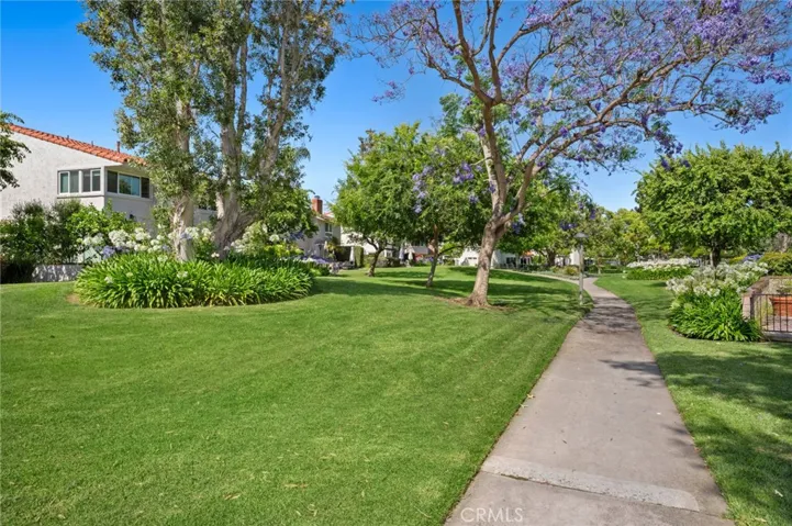 362 Vista Madera, Newport Beach, California 92660