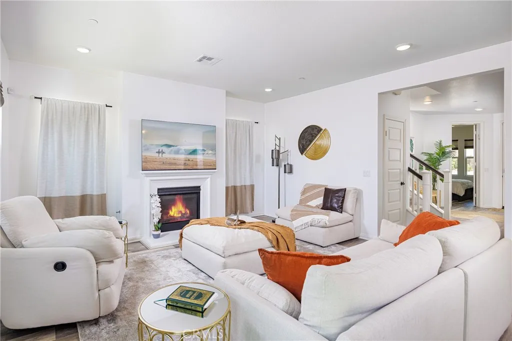 24717 Rockston Dr, Corona, California 92883 home-pic-16