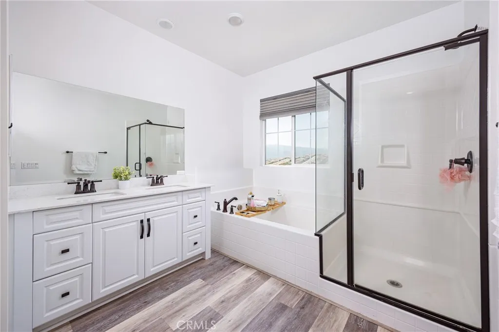 24717 Rockston Dr, Corona, California 92883 home-pic-5