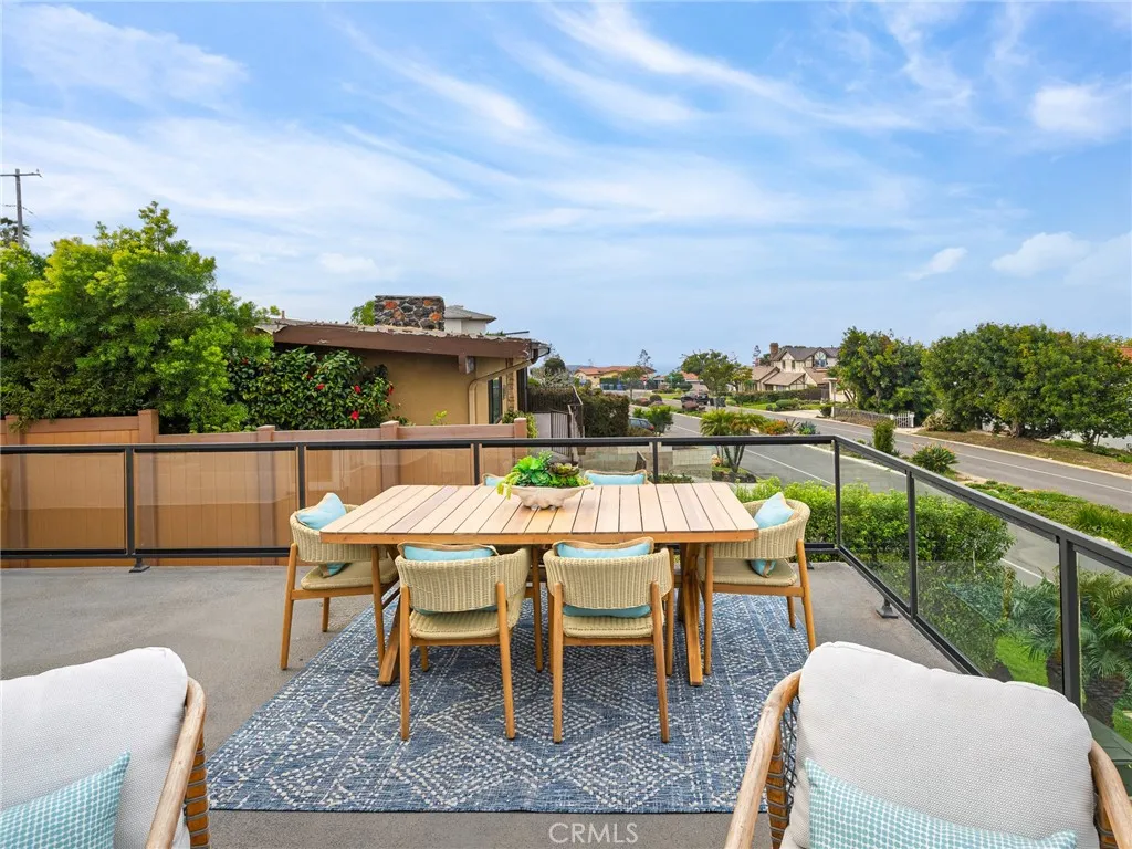 320 Calle Mayor, Redondo Beach, California 90277 home-pic-31