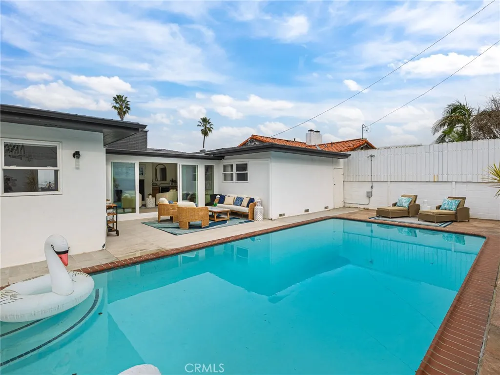 320 Calle Mayor, Redondo Beach, California 90277 home-pic-66