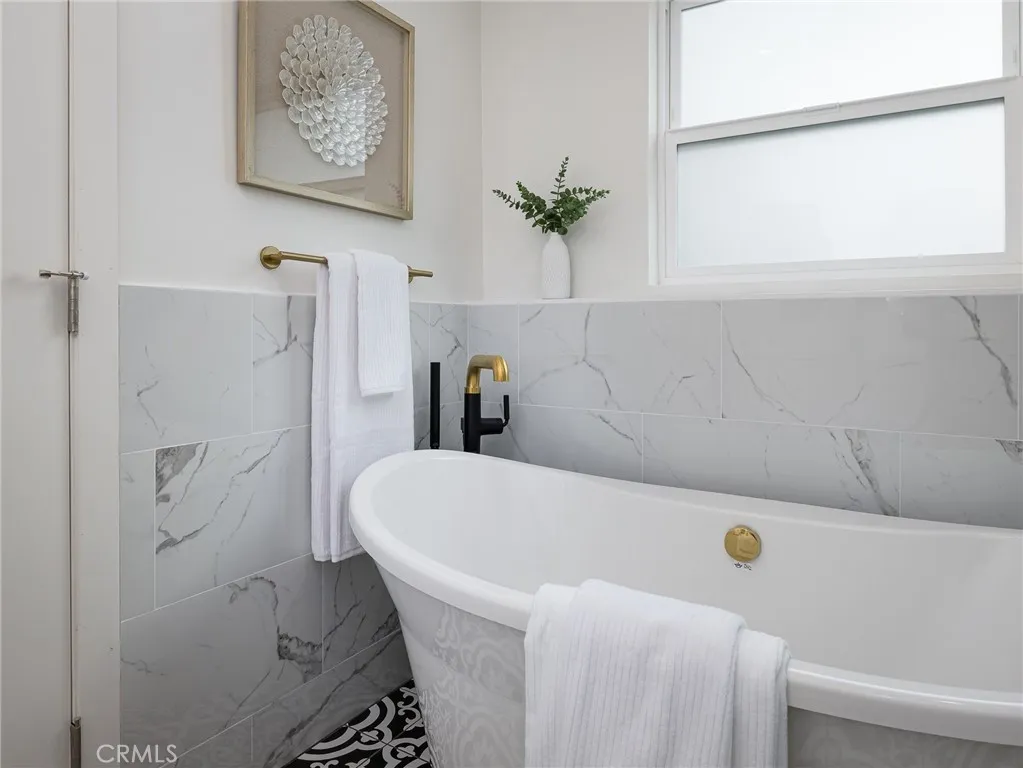 320 Calle Mayor, Redondo Beach, California 90277 home-pic-49