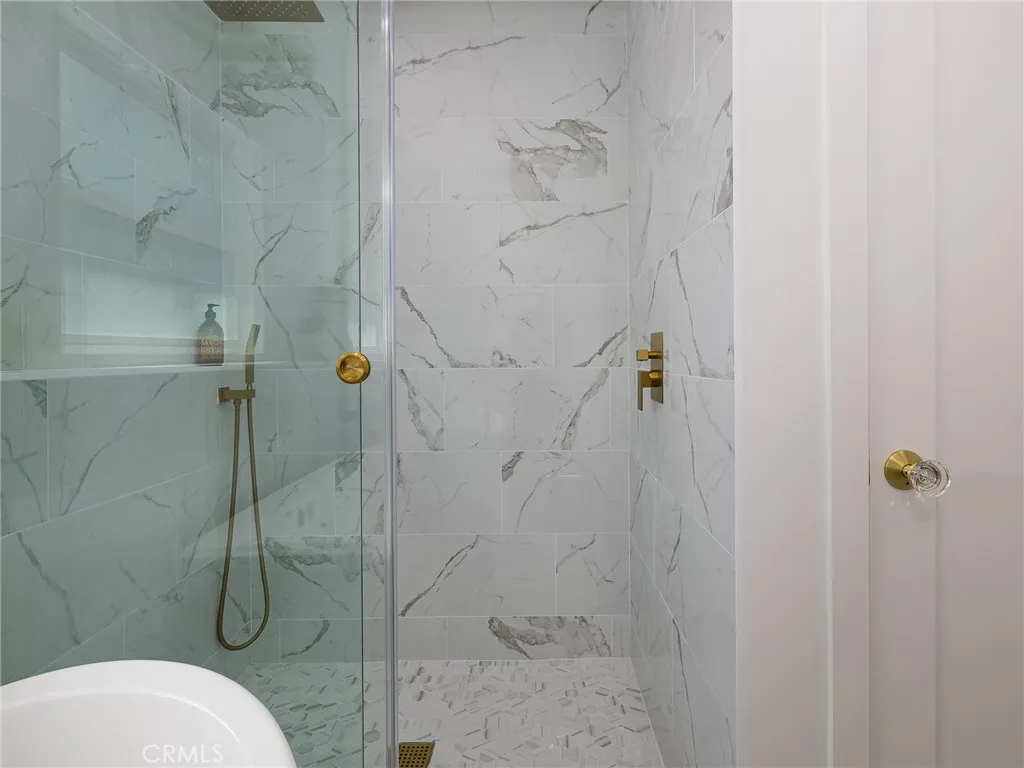 320 Calle Mayor, Redondo Beach, California 90277 home-pic-21
