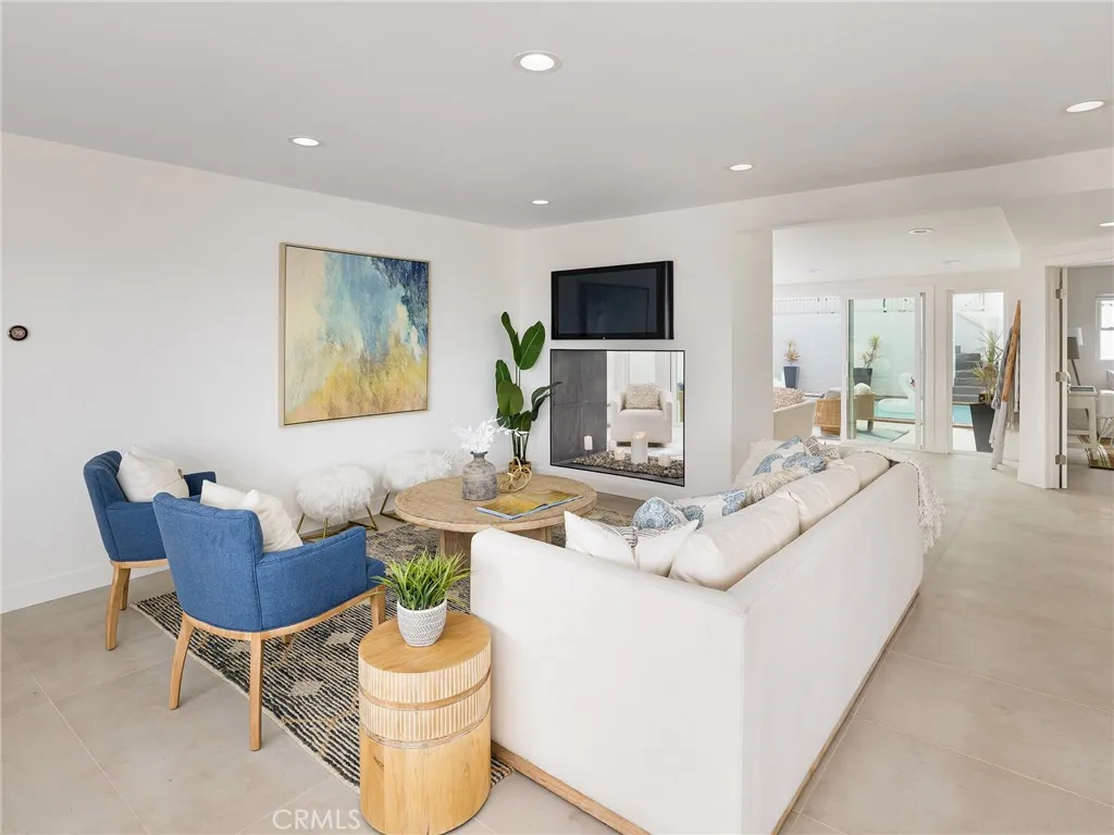 320 Calle Mayor, Redondo Beach, California 90277 home-pic-5