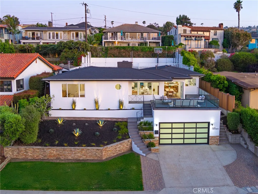 320 Calle Mayor, Redondo Beach, California 90277 home-pic-2