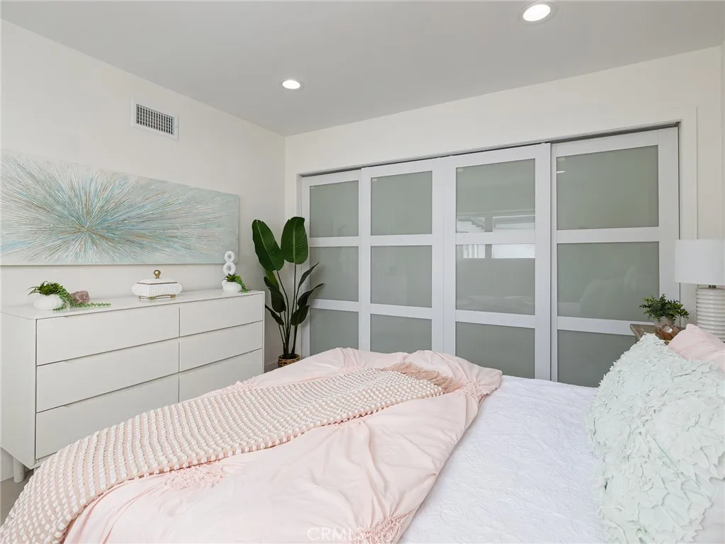 320 Calle Mayor, Redondo Beach, California 90277 home-pic-52