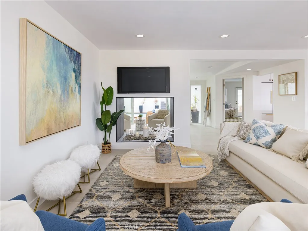 320 Calle Mayor, Redondo Beach, California 90277 home-pic-4