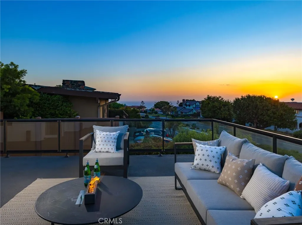 320 Calle Mayor, Redondo Beach, California 90277 home-pic-22