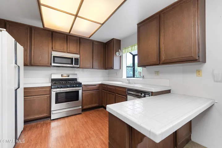 21145 Lassen St Chatsworth-10