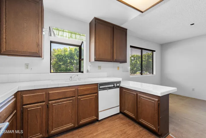 21145 Lassen St Chatsworth-13