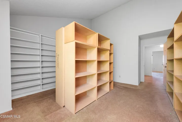 21145 Lassen St Chatsworth-21