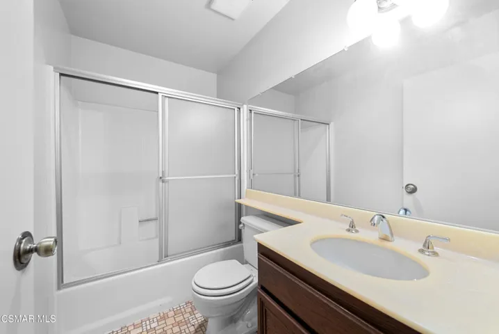 21145 Lassen St Chatsworth-23