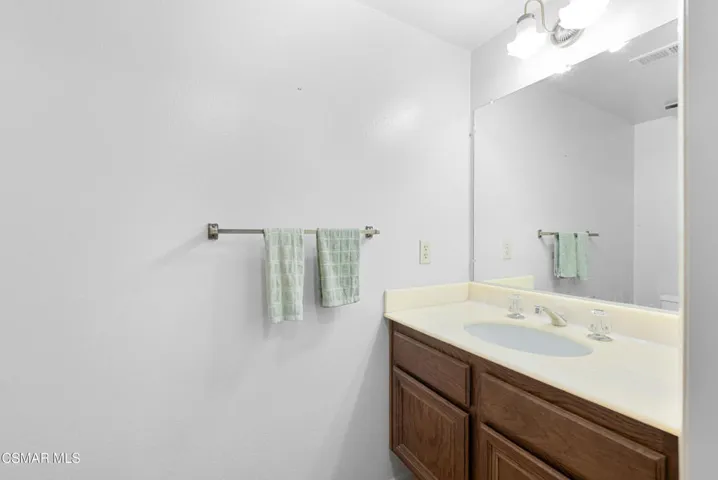 21145 Lassen St Chatsworth-25
