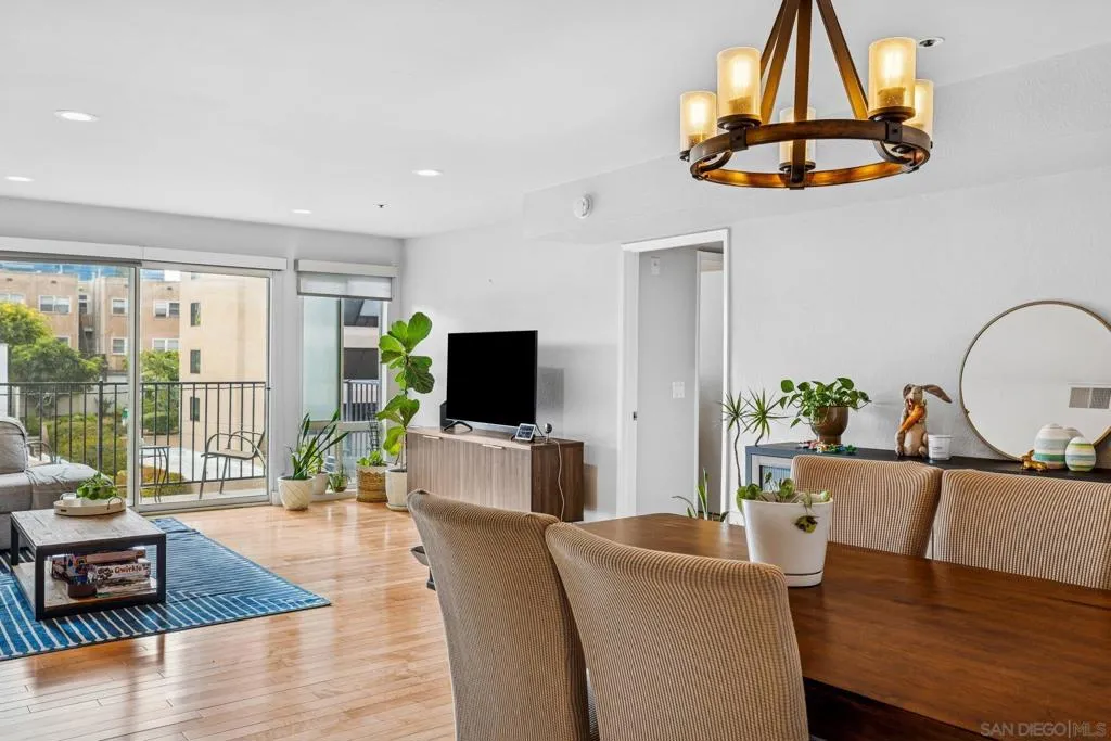 2568 Albatross St 5k, San Diego, California 92101 home-pic-2